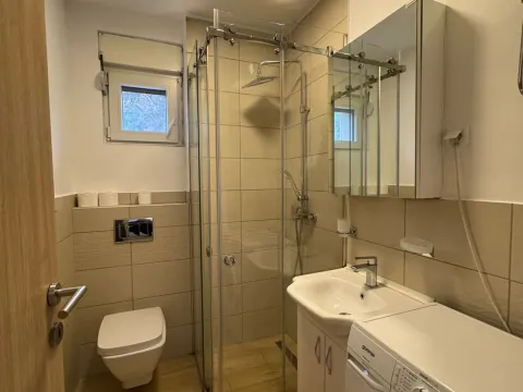 Izdavanje, jednosoban stan, 45m², Budva, Crna Gora - image 10