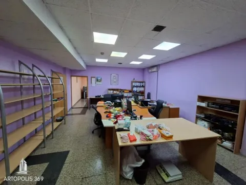 Rent, office space, 170m², Savski Venac, Beograd - image 13