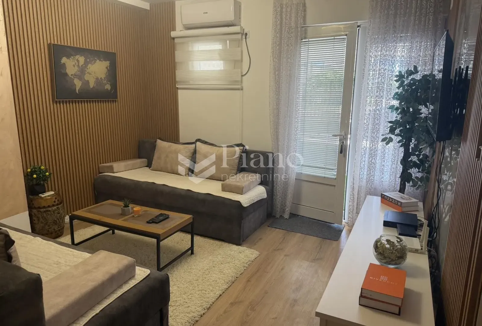 Rent, apartment, 40m², Stari Aerodrom, Podgorica