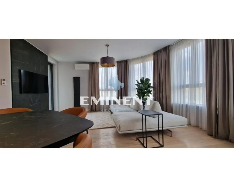 Prodaja, trosoban stan, 90m², Savski Venac, Beograd
