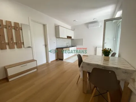 Izdavanje, jednosoban stan, 35m², Novi Sad Sve Podlokacije, Novi Sad - image 1