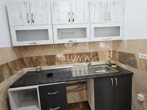 Izdavanje, dvosoban stan, 56m², City Kvart, Podgorica - image 3