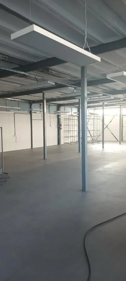 Rent, office space, 400m², Kneževac, Beograd
