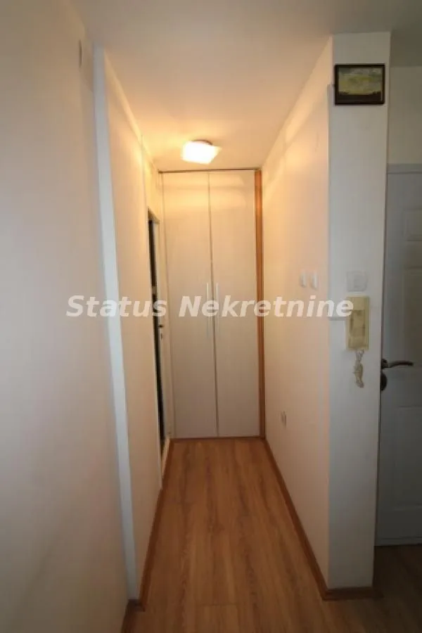 Izdavanje, dvosoban stan, 52m², Liman 3, Novi Sad Sve Podlokacije