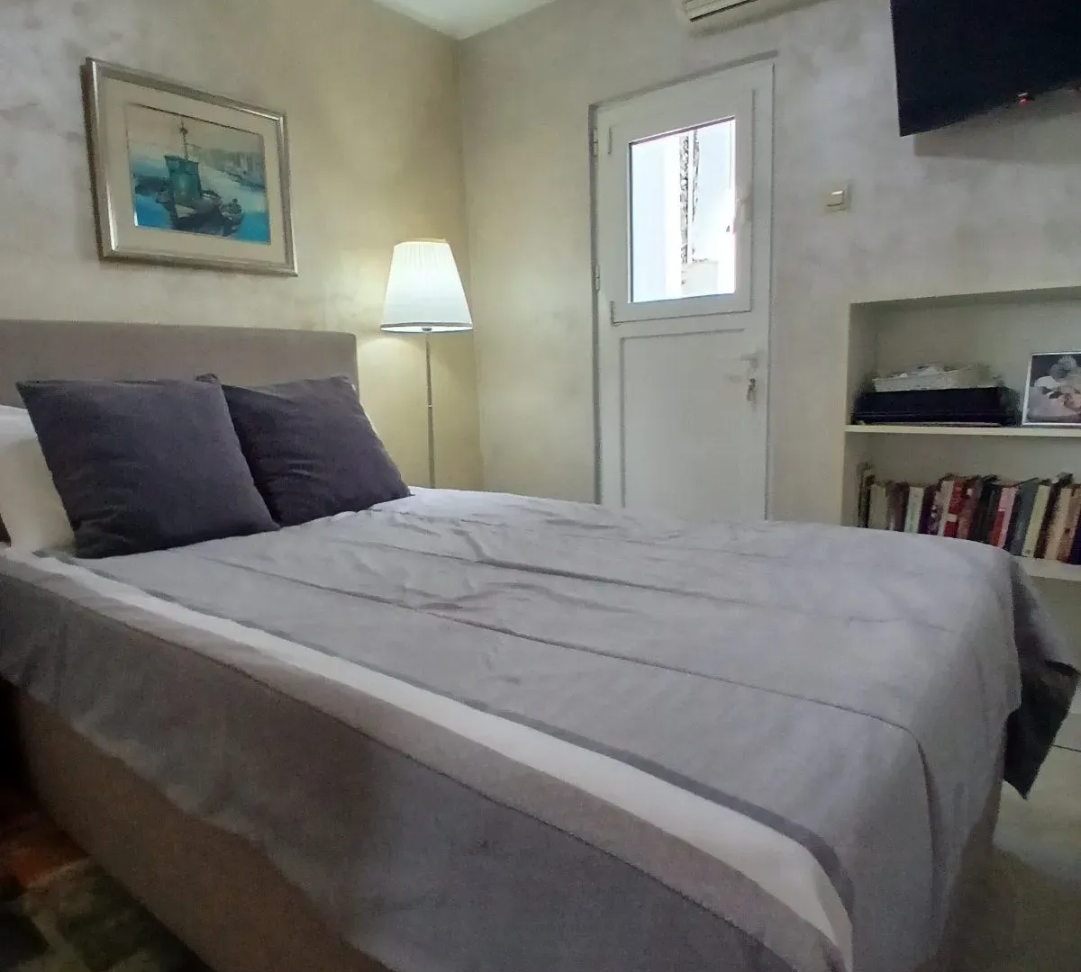 Rent, two bedroom apartment, 54m², Dobrota, Kotor