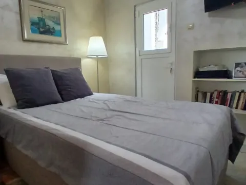 Rent, two bedroom apartment, 54m², Dobrota, Kotor - image 5