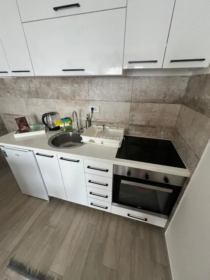 Izdavanje, jednosoban stan, 50m², Ulcinj, Crna Gora