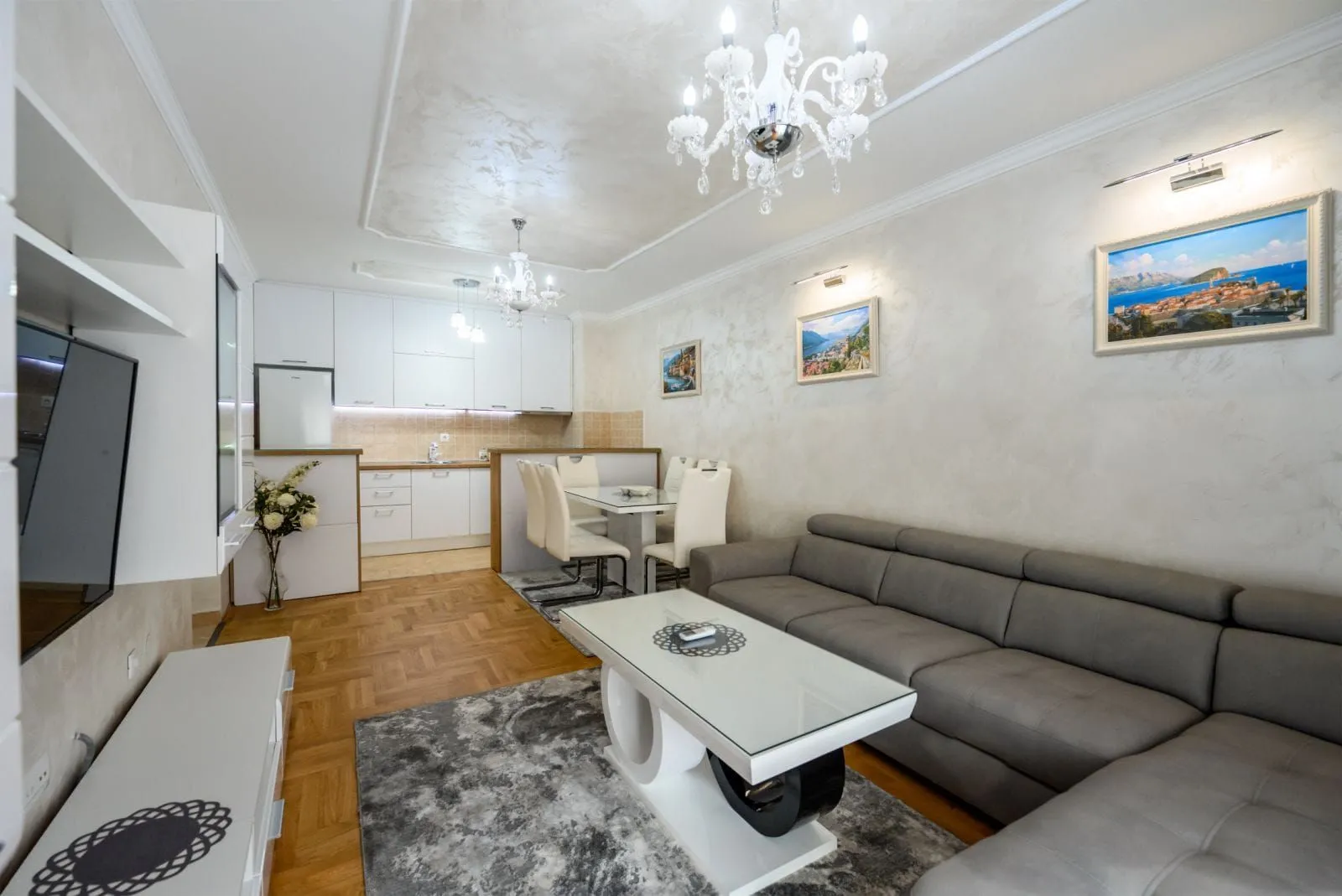 Izdavanje, dvosoban stan, 65m², Stari Aerodrom, Podgorica