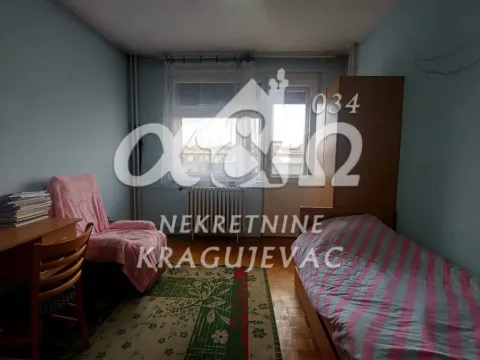 Prodaja, trosoban stan, 75m², Centar, Kragujevac - image 4