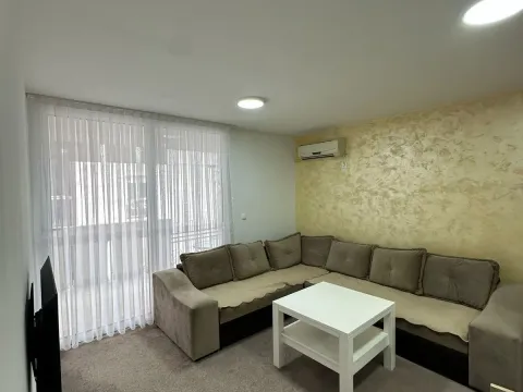 Rent, one bedroom apartment, 50m², Centar, Bar - image 1