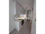 Izdavanje, trosoban stan, 80m², Novi Beograd Blok 71, Novi Beograd Sve Podlokacije - image 2