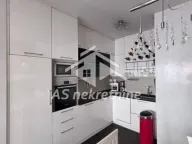 Izdavanje, četvorosoban stan, 105m², Savski Venac, Beograd - image 16