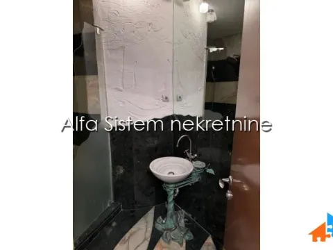 Izdavanje, stan, 220m², Senjak, Beograd - image 16