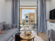 Prodaja, jednosoban stan, 50m², Luštica Bay, Tivat - image 1