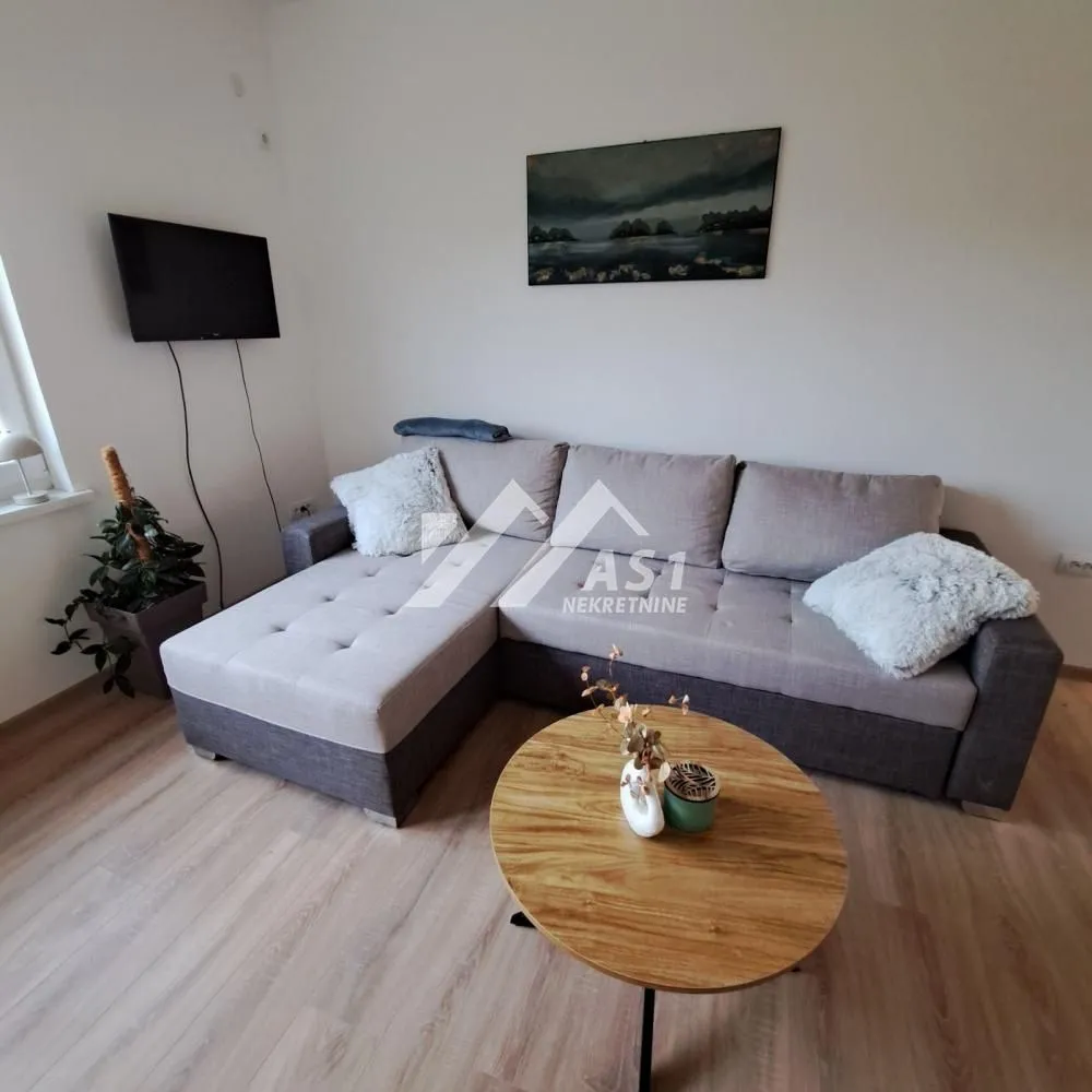 Izdavanje, kuća, 140m², Sremska Kamenica, Petrovaradin