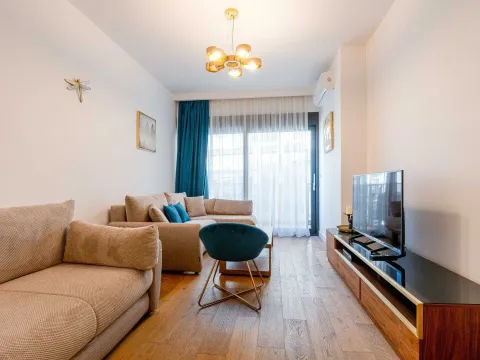 Prodaja, jednosoban stan, 65m², Centar, Bar - image 5