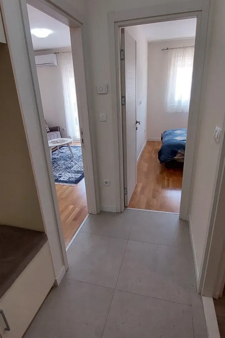 Izdavanje, stan, 40m², Podgorica, Crna Gora