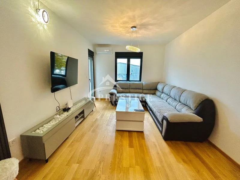 Izdavanje, jednosoban stan, 47m², City Kvart, Podgorica