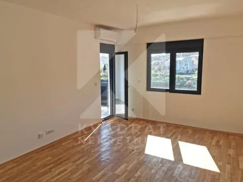 Prodaja, dvosoban stan, 64m2, Zagorič, Podgorica