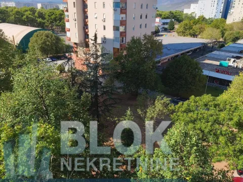 Rent, three bedroom apartment, 90m², Blok 5, Podgorica - image 13
