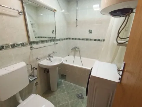 Sale, one bedroom apartment, 40m², Stari Aerodrom, Podgorica - image 8