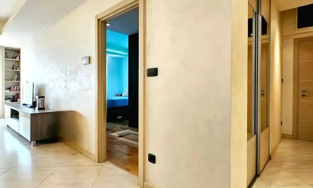 Prodaja, trosoban stan, 90m², Rozino, Budva