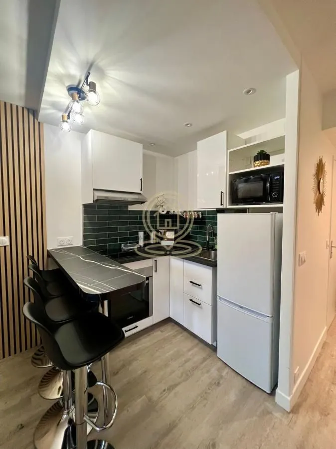 Rent, two bedroom apartment, 50m², Palilula Sve Podlokacije, Beograd