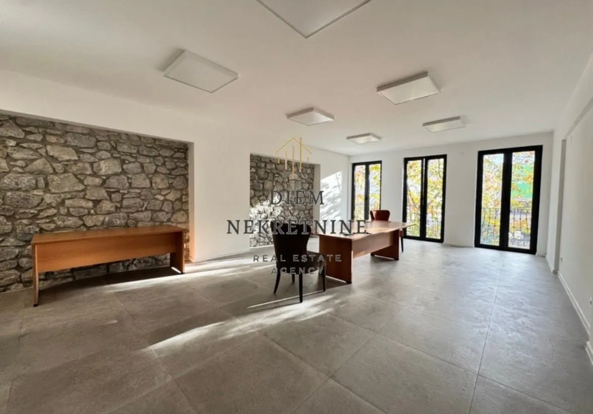 Rent, office space, 120m², Centar, Podgorica