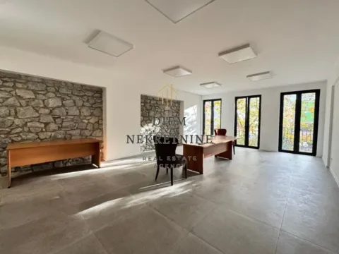Rent, office space, 120m², Centar, Podgorica - image 2