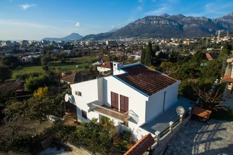 Prodaja, kuća, 300m², Bar, Crna Gora