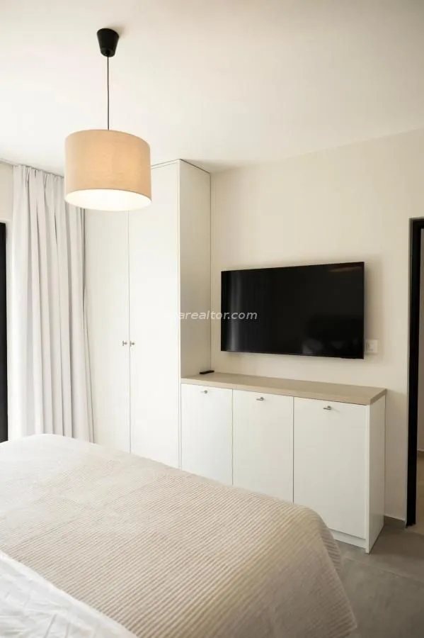 Prodaja, jednosoban stan, 103m², Tivat, Crna Gora