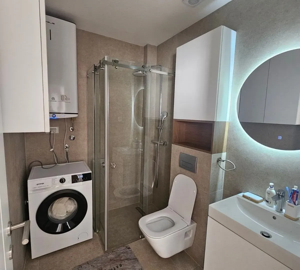 Rent, one bedroom apartment, 62m², Bečići, Budva