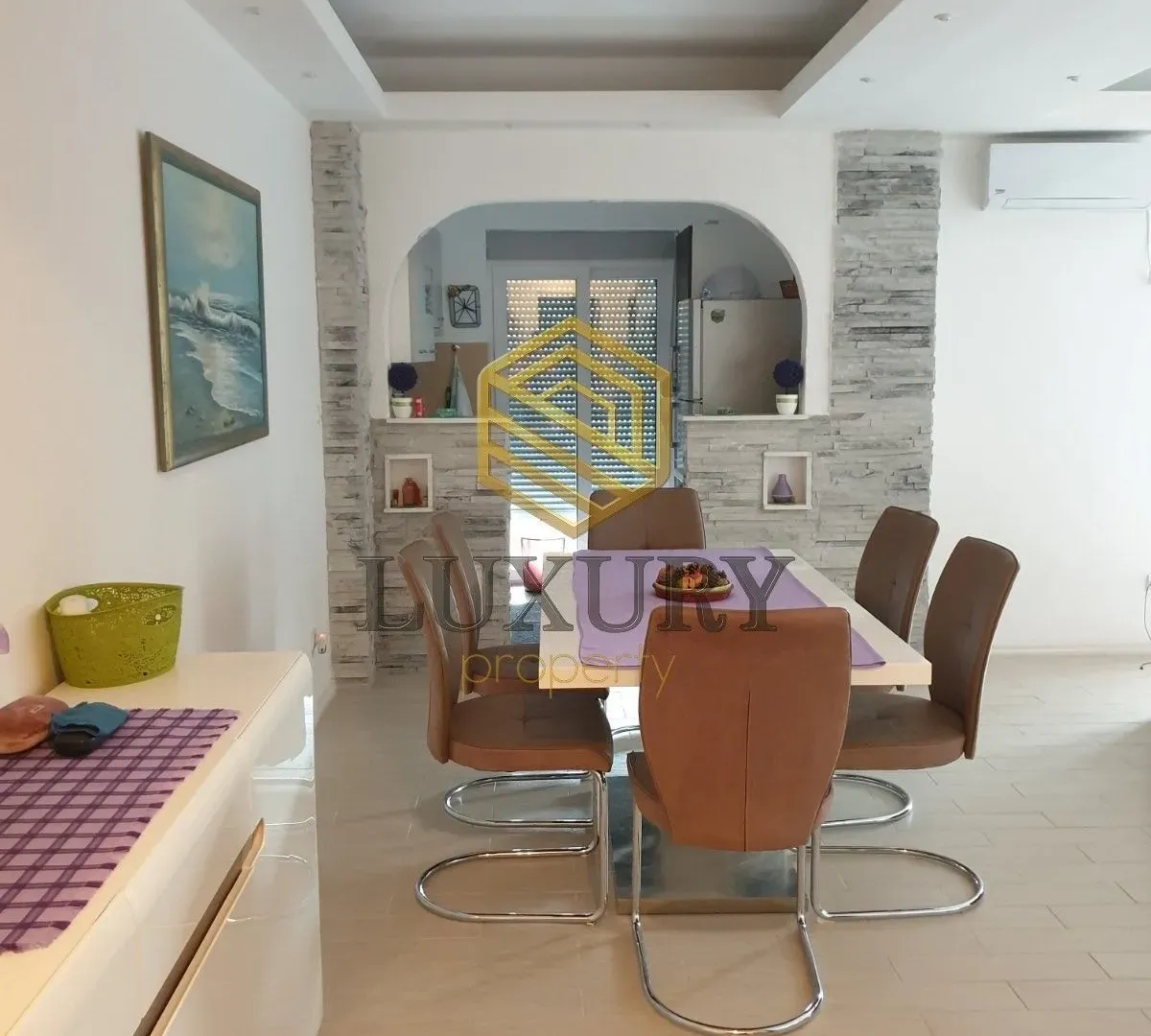 Prodaja, dvosoban stan, 83m², Petrovac, Budva
