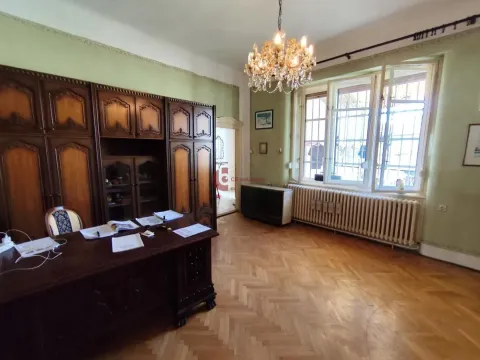 Sale, house, 488m², Centar, Subotica - image 11