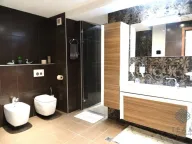 Izdavanje, četvorosoban stan, 178m², Tološka šuma, Podgorica - image 10