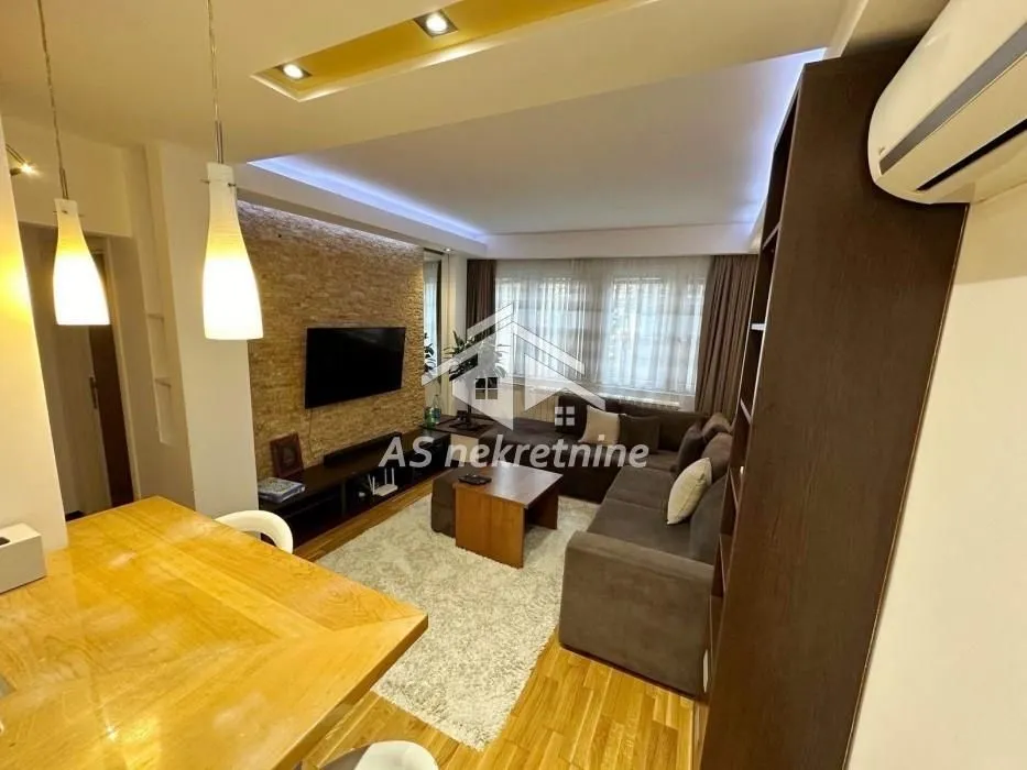 Izdavanje, stan, 60m², Novi Beograd Sve Podlokacije, Beograd
