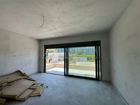 Prodaja, kuća, 232m², Bar, Crna Gora - image 4
