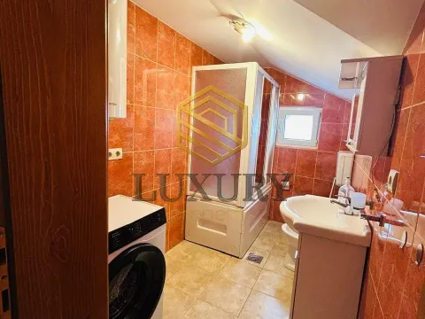 Rent, two bedroom apartment, 70m², Dalmatinska ulica, Podgorica - image 13