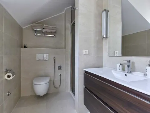 Prodaja, jednosoban stan, 63m², Orahovac, Kotor - image 7