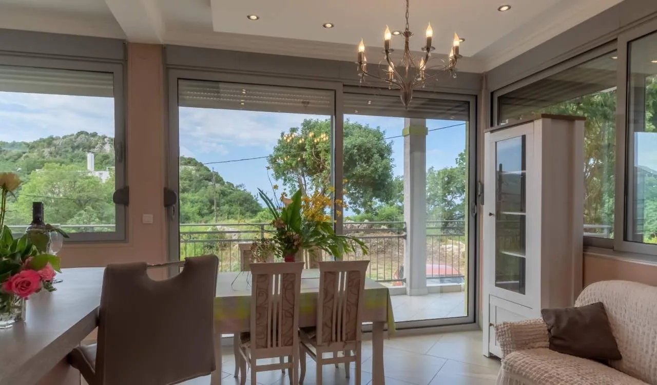 Sale, house, 274m², Buljarica, Budva