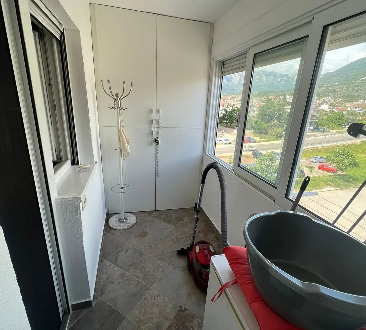 Rent, two bedroom apartment, 70m², Centar, Bar