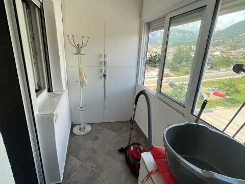 Rent, two bedroom apartment, 70m², Centar, Bar - image 8