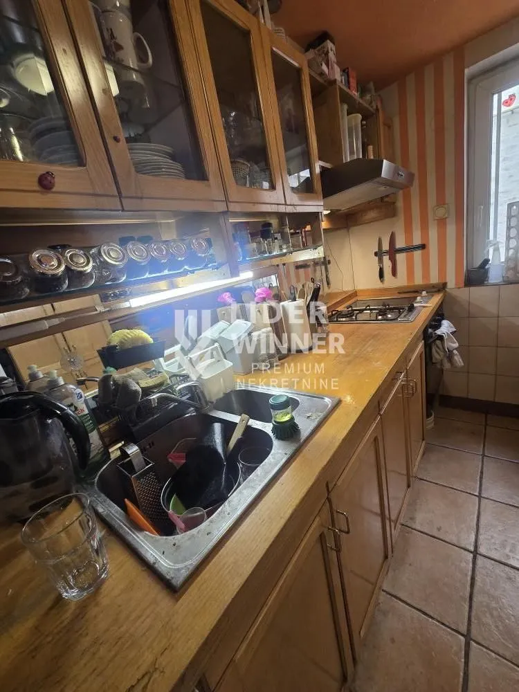 Prodaja, četvorosoban stan, 110m², Savski Venac, Beograd