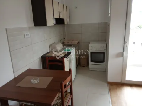 Izdavanje, jednosoban stan, 38m², Stari Aerodrom, Podgorica - image 2