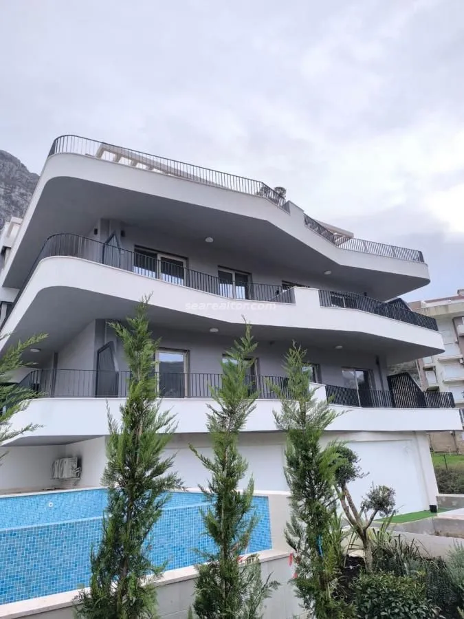 Prodaja, dvosoban stan, 51m², Dobrota, Kotor