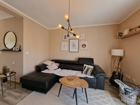 Izdavanje, trosoban stan, 105m², Tivat, Crna Gora - image 8