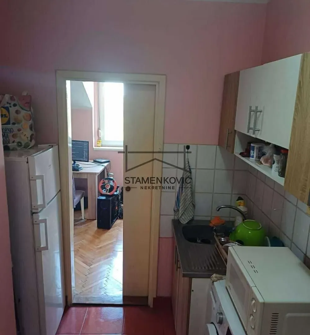 Prodaja, jednosoban stan, 28m², Rotkvarija, Novi Sad Sve Podlokacije