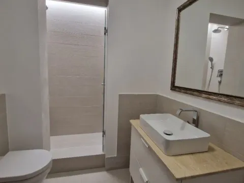 Prodaja, jednosoban stan, 49m², Centar, Tivat - image 8