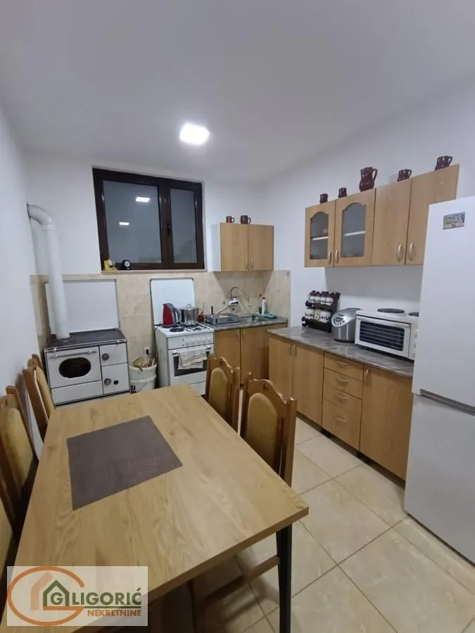 Prodaja, kuća, 346m², Strelište, Pančevo