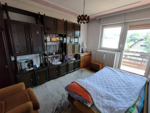 Izdavanje, kuća, 330m², Sremska Kamenica, Petrovaradin - image 17